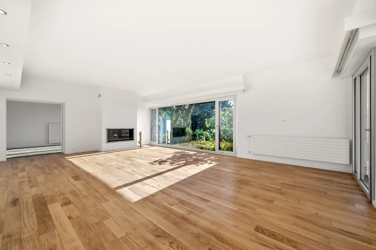 Gallery photo 1