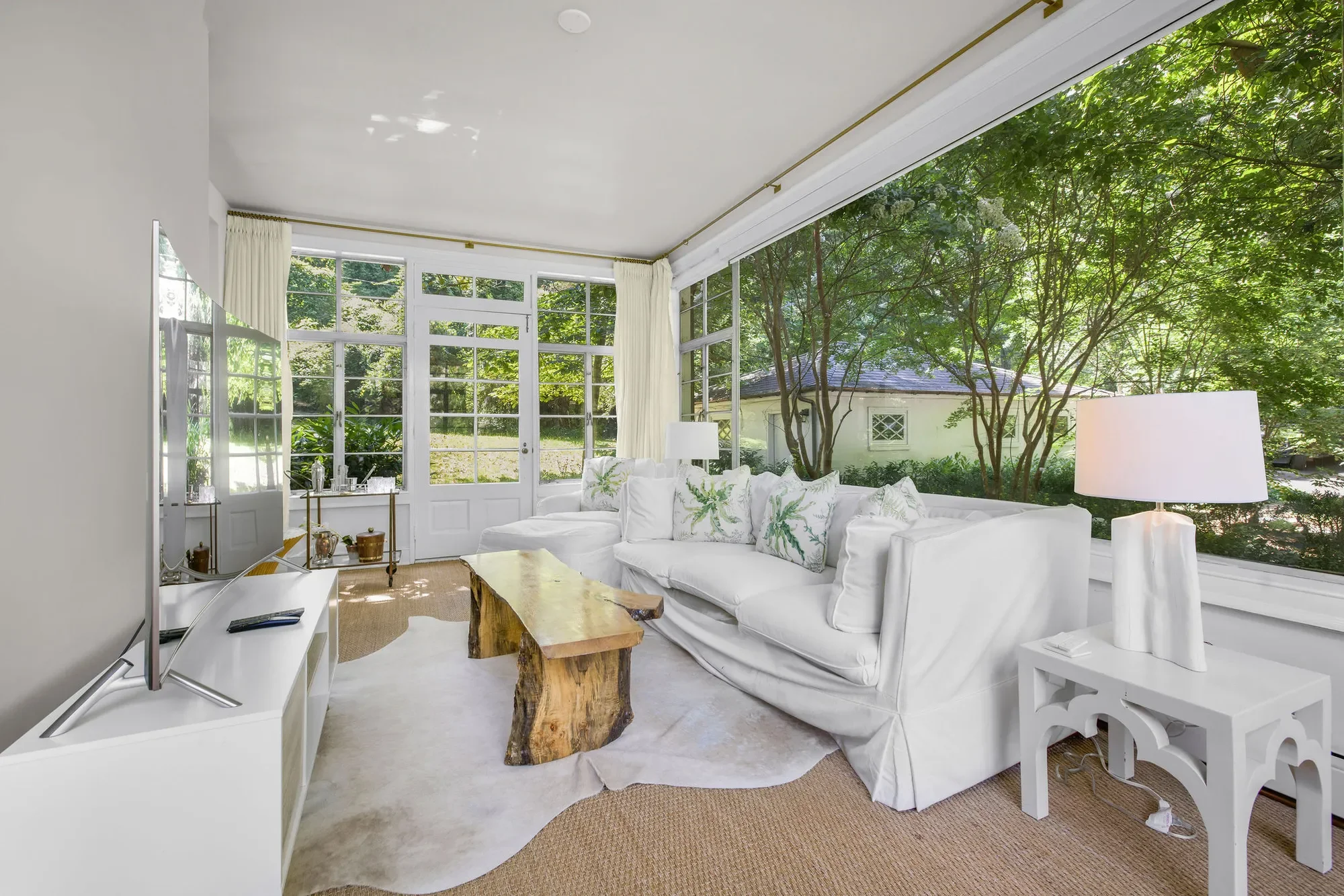 1204 Blue Ridge Rd, Charlottesville, VA 22903, Charlottesville, Virginia, United States. - Photo 19