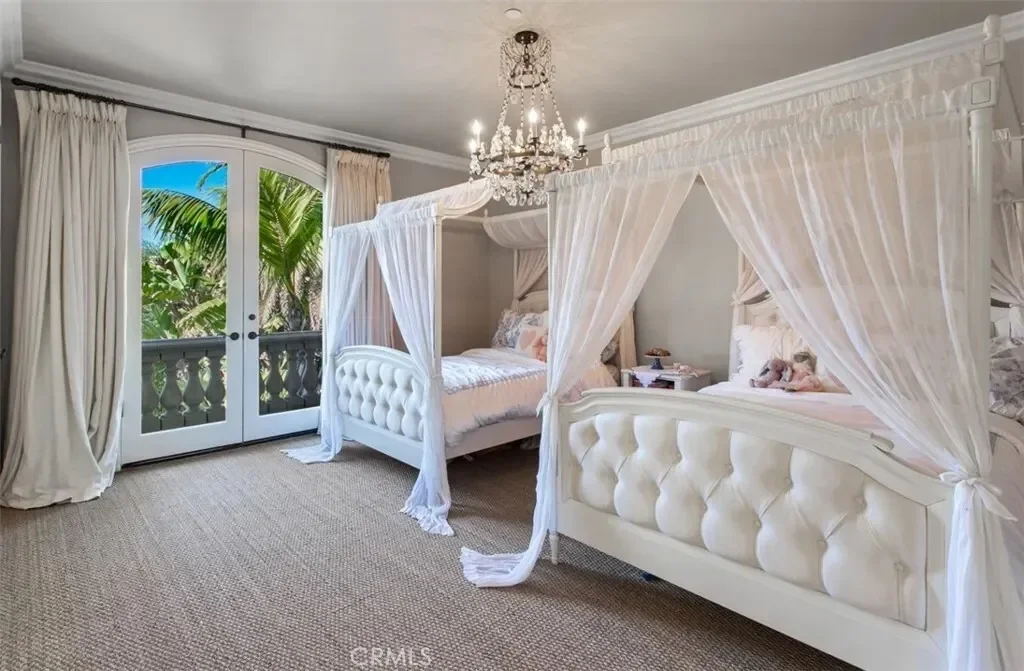 6 Windemere Court, Newport Beach, California, United States. - Photo 46