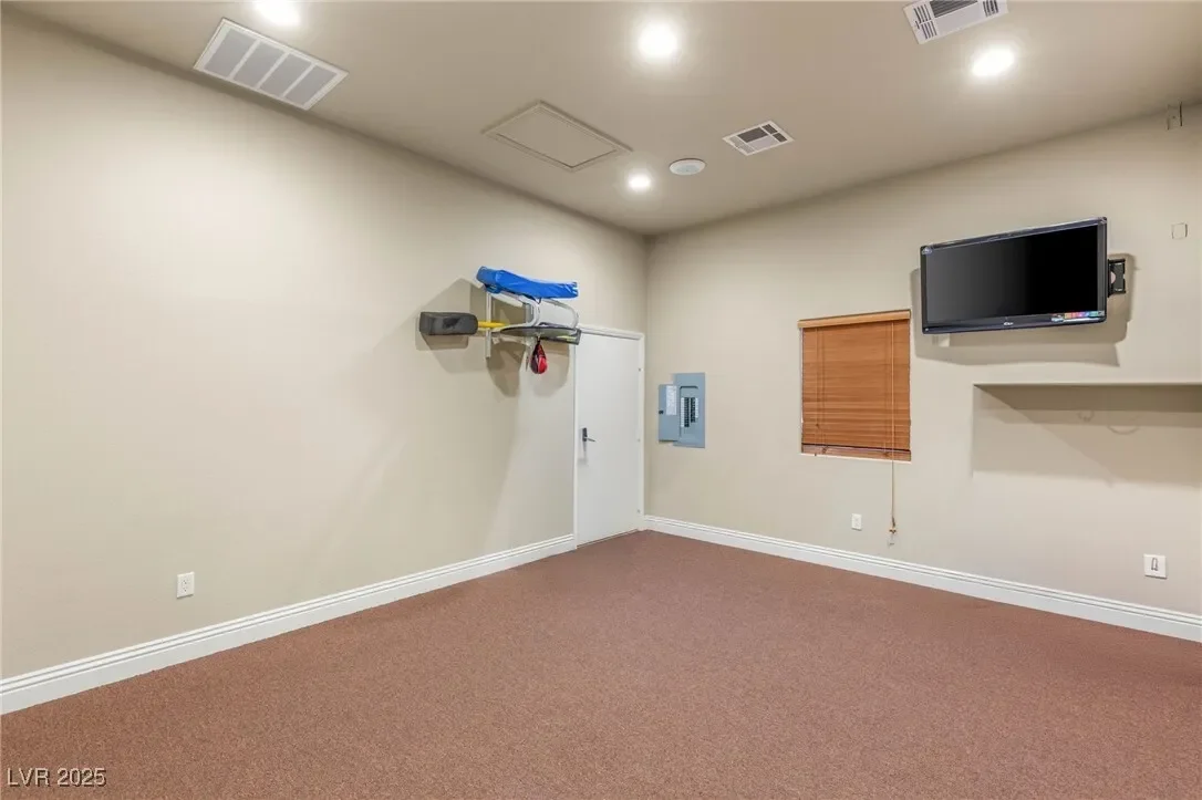 8275 W Craig Road, Las Vegas, Nevada, United States. - Photo 33