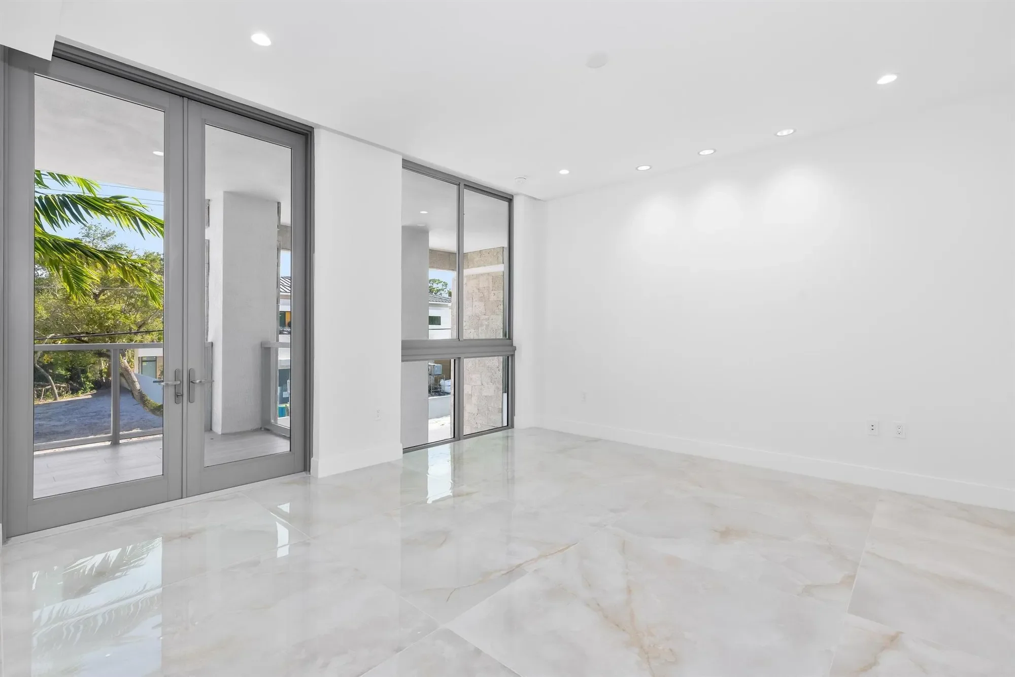 475 E Royal Palm Road, Boca Raton, Florida, United States. - Photo 19
