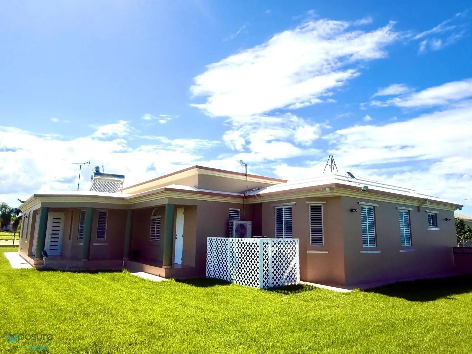 Exterior photo 11