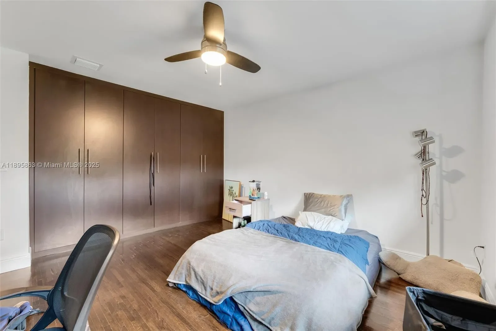 4801 University Dr, Coral Gables, Florida, United States. - Photo 18
