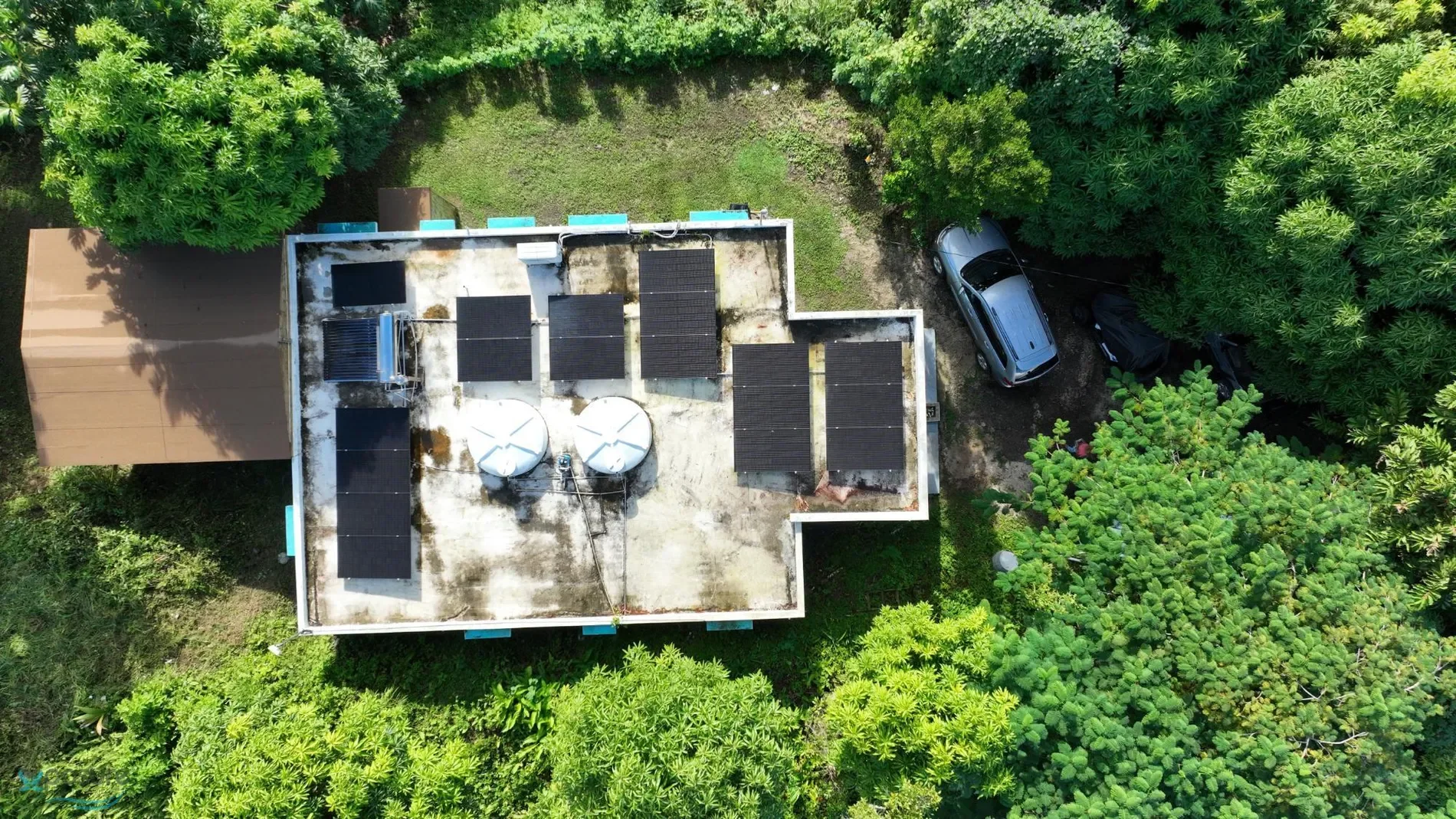 Exterior photo 3