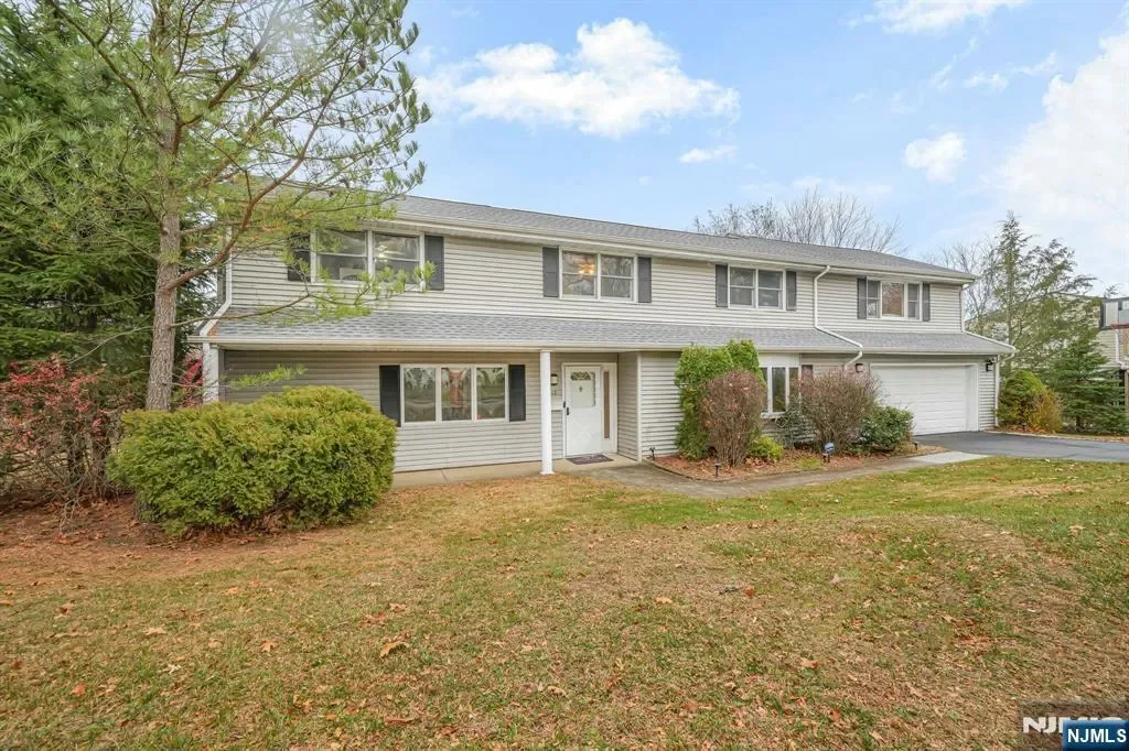 12 Clinton Lane, Wayne, NJ 07470, Wayne, New Jersey, United States. - Photo 22