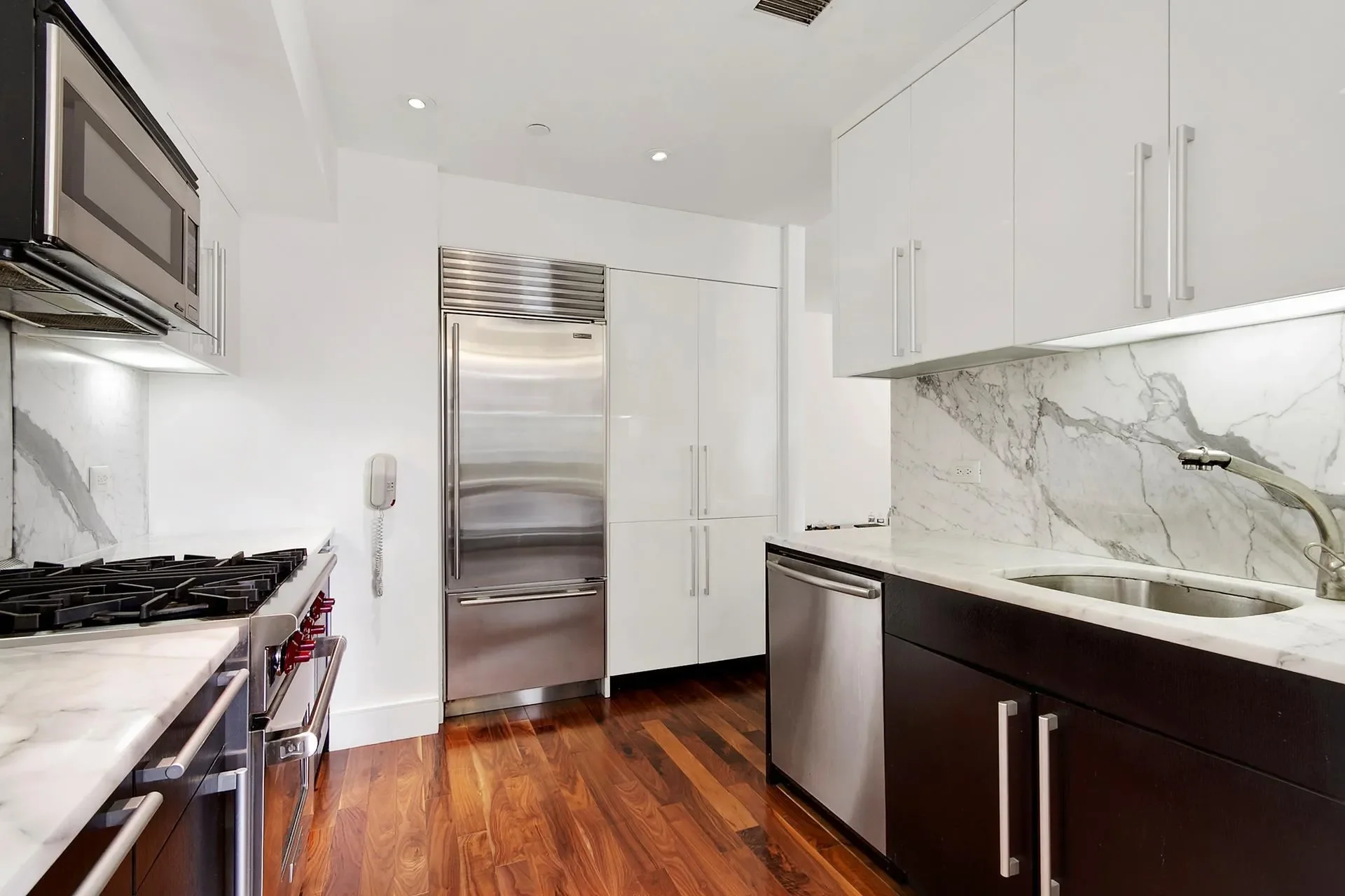 300 East 79Th Street, 300 E 79TH ST, New York, New York, United States. - Photo 6