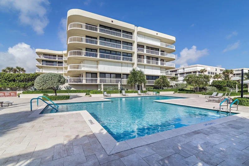 S Ocean Boulevard, Palm Beach, Florida, United States. - Photo 11