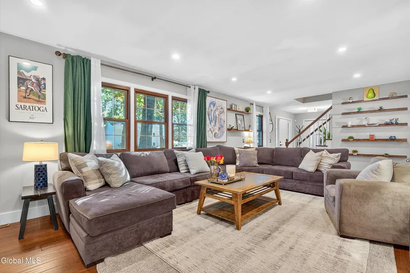 29 Lakewood Drive, Saratoga Springs, Inside, NY 12866, Saratoga Springs, New York, United States. - Photo 40