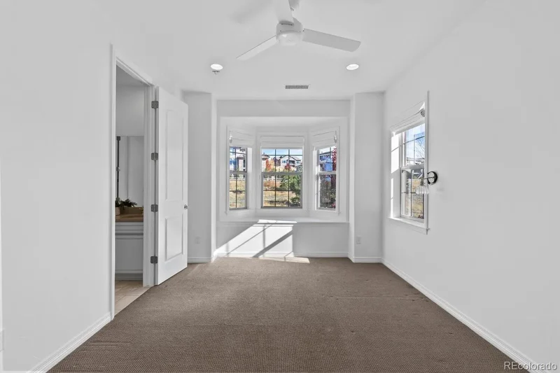 10699 Timberdash Avenue, Highlands Ranch, Colorado, United States. - Photo 40