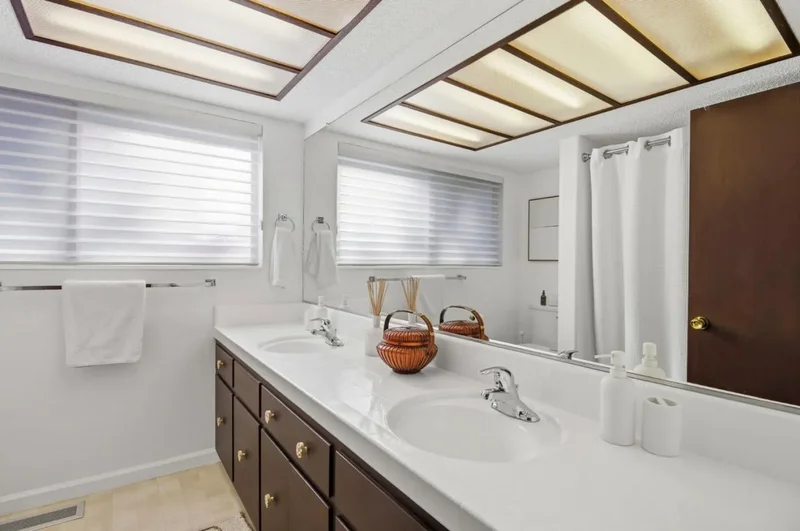 410 Conil Way, Portola Valley, California, United States. - Photo 26