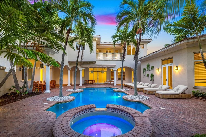 1295 Hatteras Ln, Hollywood, Florida, United States. - Photo 3