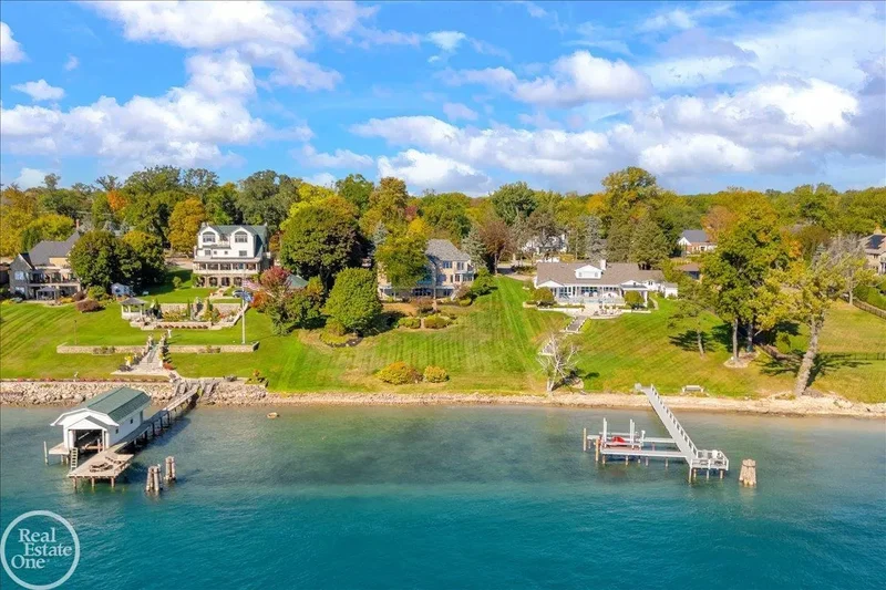 770 N Riverside, Saint Clair, MI, 48079, USA, Saint Clair, Michigan, United States. - Photo 55