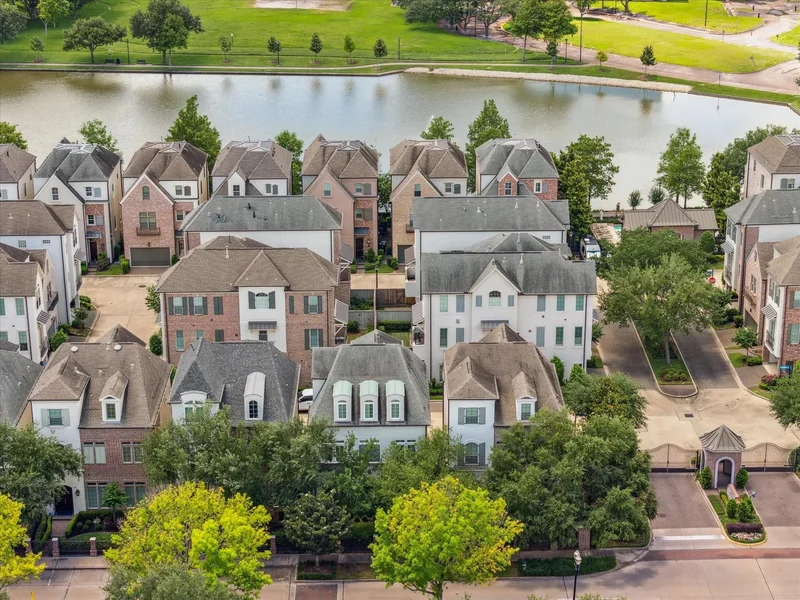 1206 Lake Pointe Parkway, Sugar Land, Texas, United States. - Photo 5