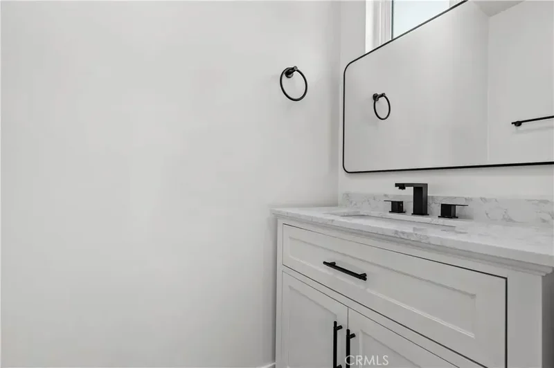 10534 Colebrook, Los Angeles, California, United States. - Photo 33