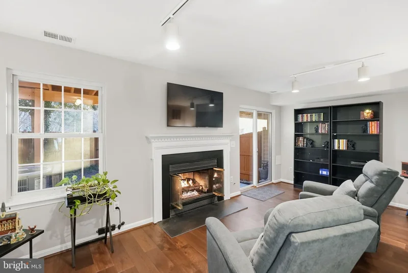 12325 Field Lark Court, Fairfax, VA 22033, Fairfax, Virginia, United States. - Photo 20