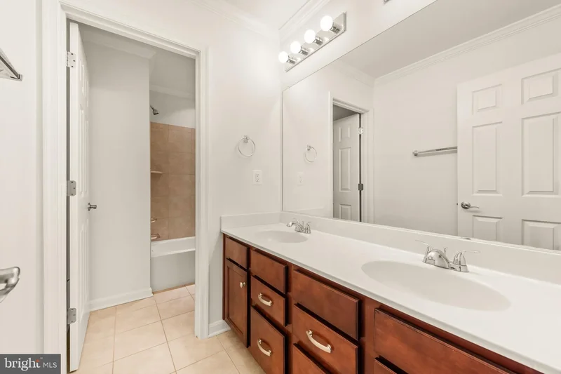 9939 Lake Jackson Drive, Manassas, VA 20110, Manassas, Virginia, United States. - Photo 8