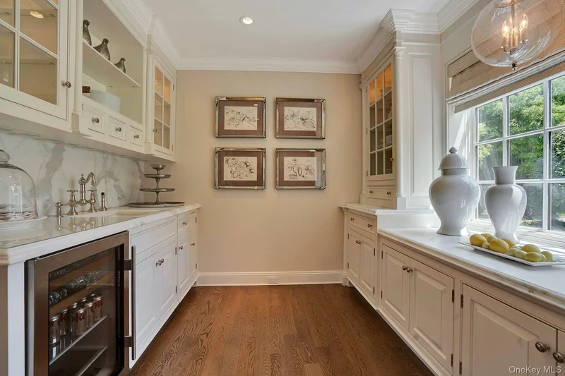 191 Elderfields Road, Manhasset, NY 11030, Manhasset, New York, United States. - Photo 14