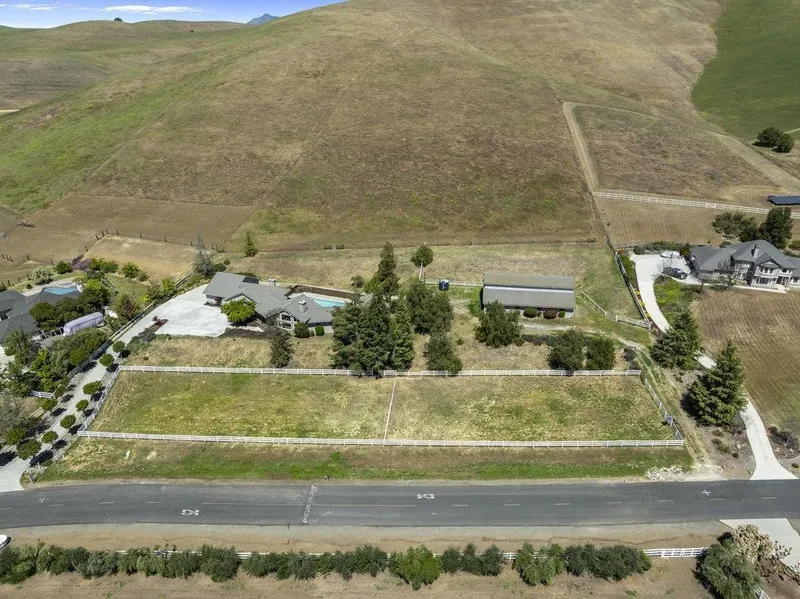 5955 Diablo Hills Road, Tres Pinos, CA 95075, Hollister, California, United States. - Photo 79