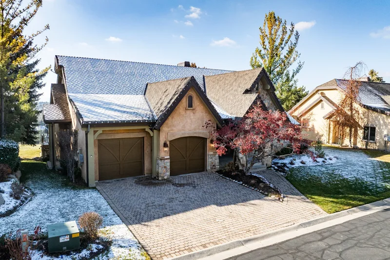 8362 S Via Riviera Way, Cottonwood Heignts, UT 84093, Sandy, Utah, United States. - Photo 55