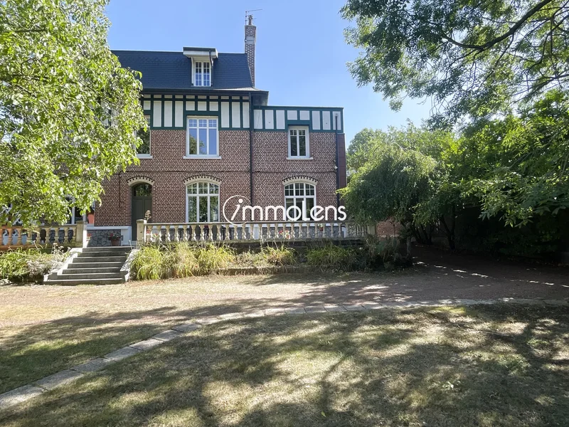 LIEVIN - Maison de Maître - 366m2 - 9 chambres (possibilité 11) - 2671m2 de terrain clos et arboré