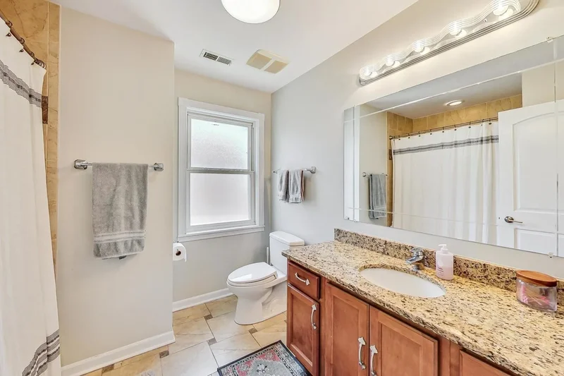 1807 N 79th Avenue, Elmwood Park, Illinois, United States. - Photo 45