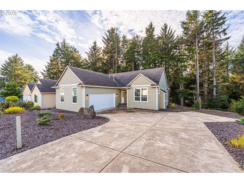 3 Bedrooms Single Family Detached