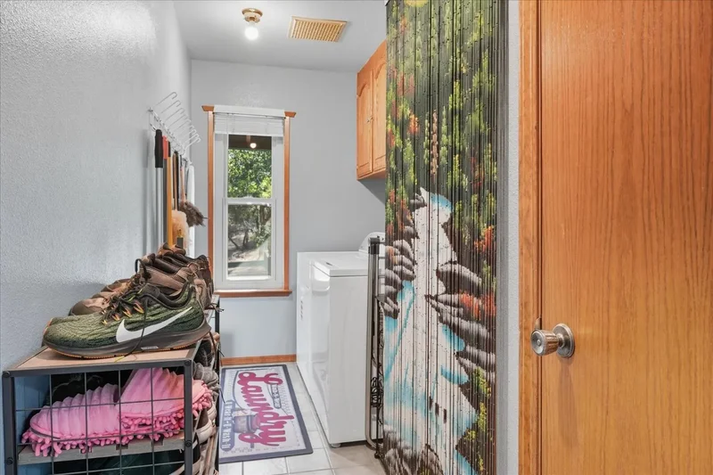 31331 Hogans Mountain Road, Coarsegold, CA 93614, Coarsegold, California, United States. - Photo 30
