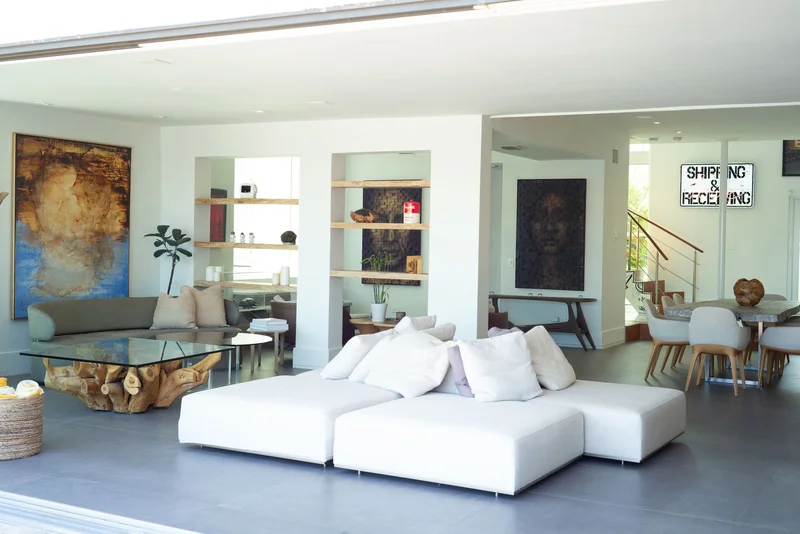327 E Rivo Alto Dr , Miami Beach, FL 33139, Miami Beach, Florida, United States. - Photo 3