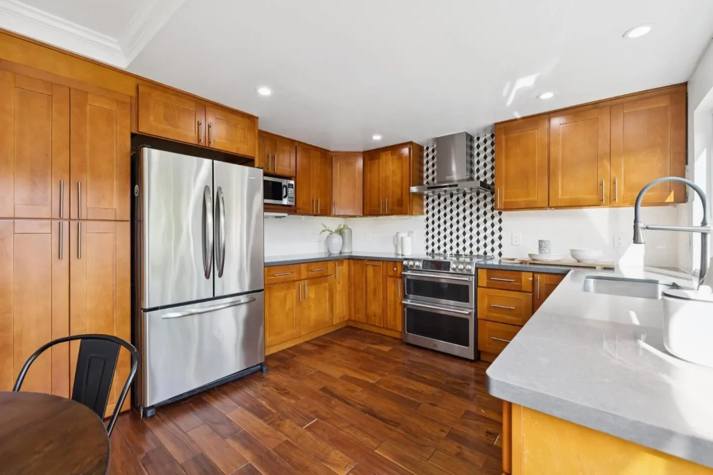 646 S Ahwanee Terrace, Sunnyvale, California, United States. - Photo 1