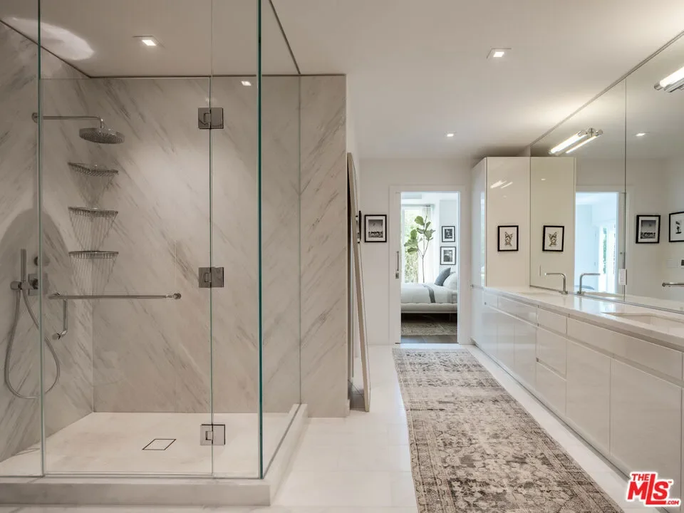 Gallery photo 11