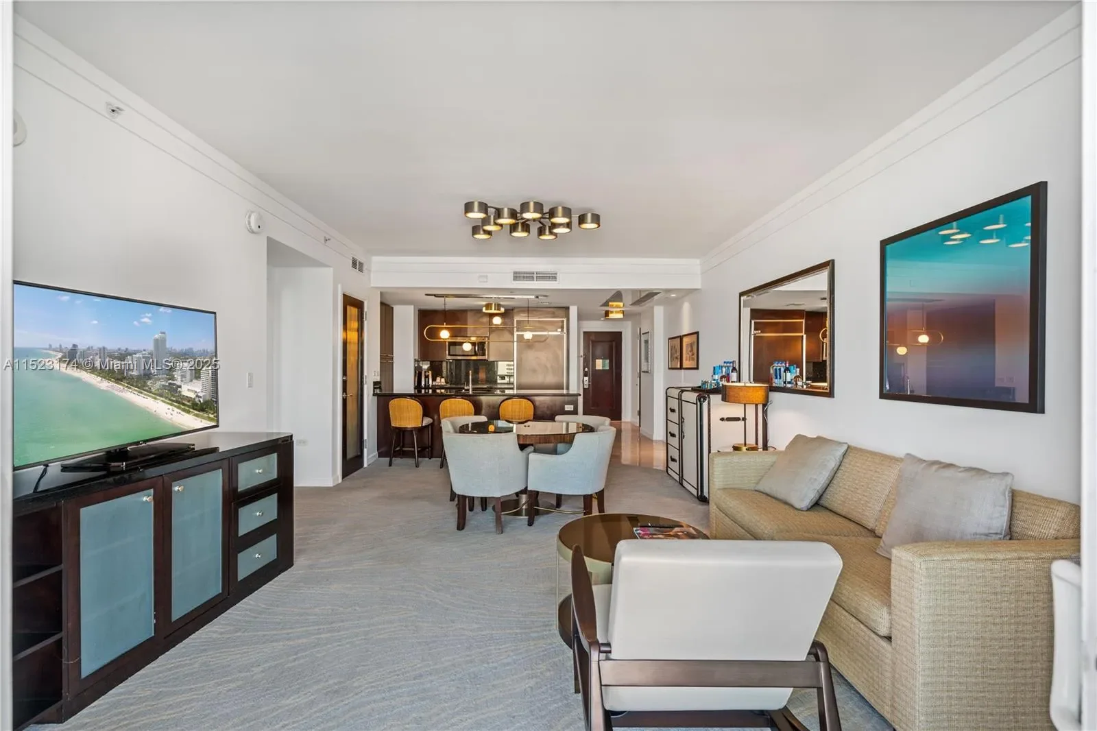 4391 COLLINS AV 1007, Miami Beach, Florida, United States. - Photo 9