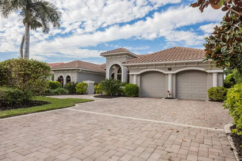 1007 Tivoli DR, Naples, FL, 34104, USA, Naples, Florida, United States. - Photo 8