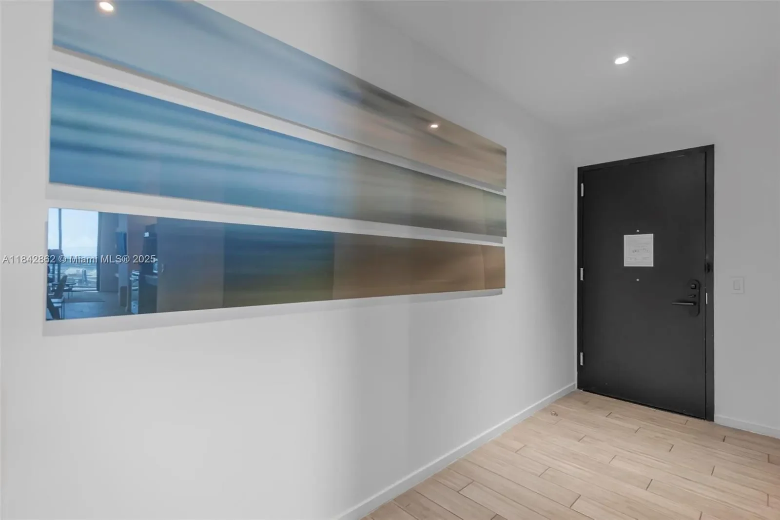 398 NE 5th St 1711, Miami, Florida, United States. - Photo 1