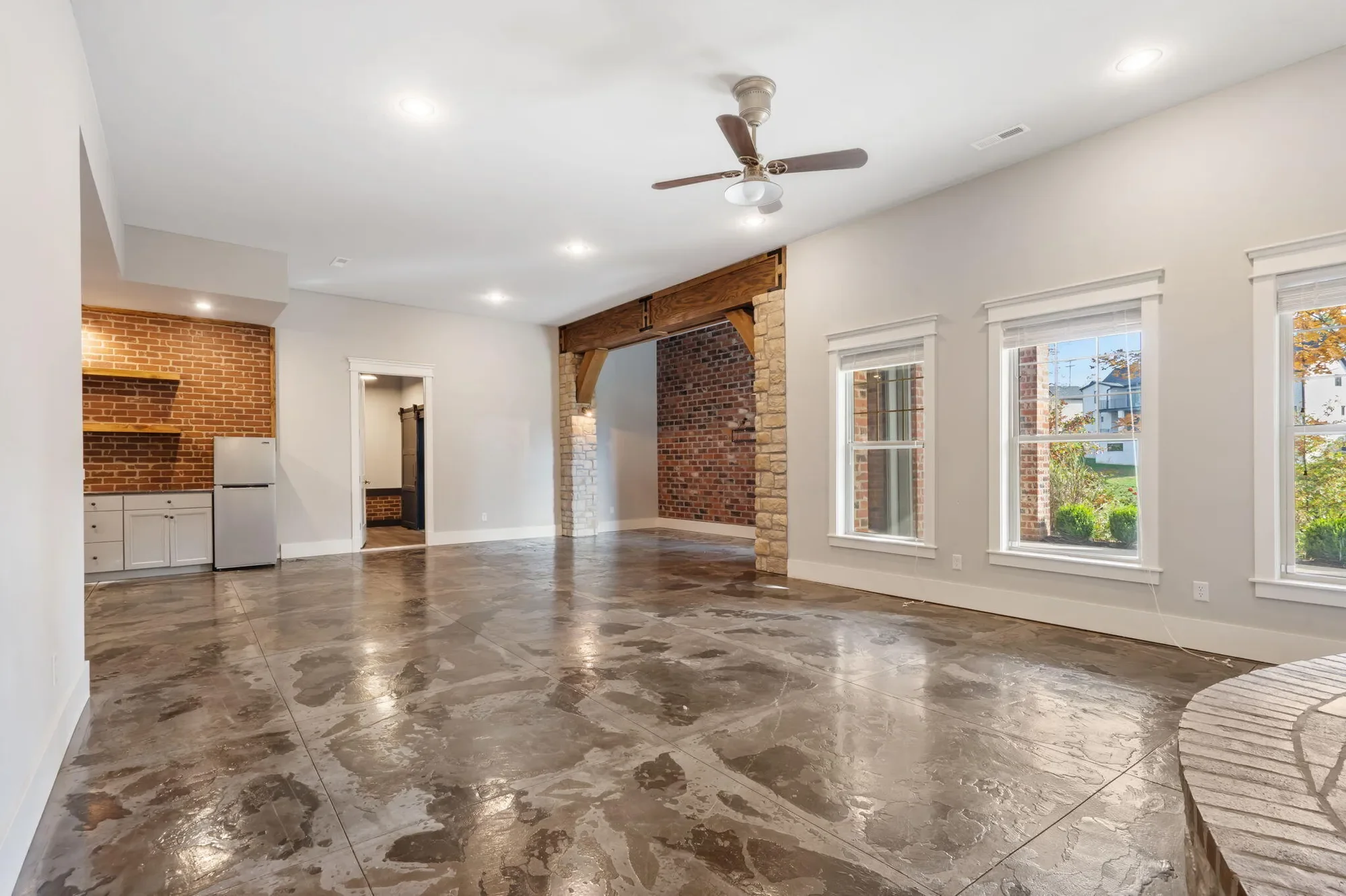 Gallery photo 2