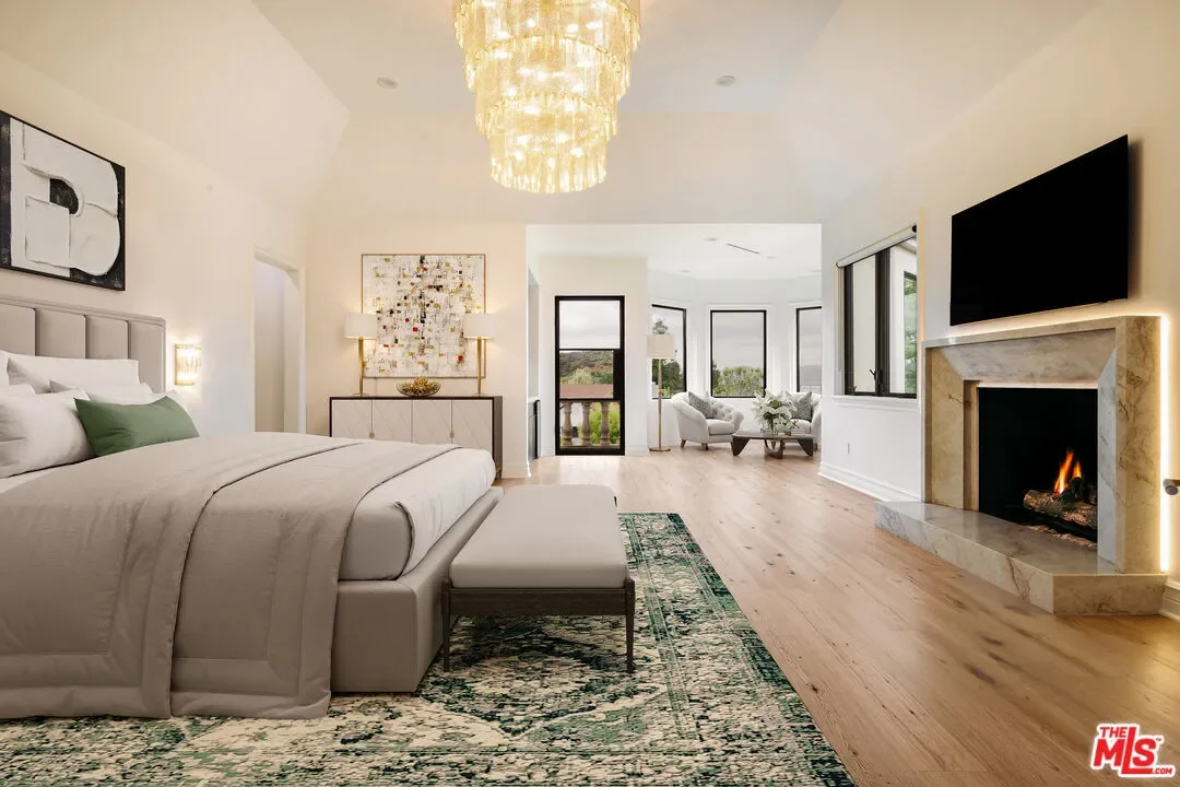 20608 Chatsboro Dr, Los Angeles, California, United States. - Photo 3