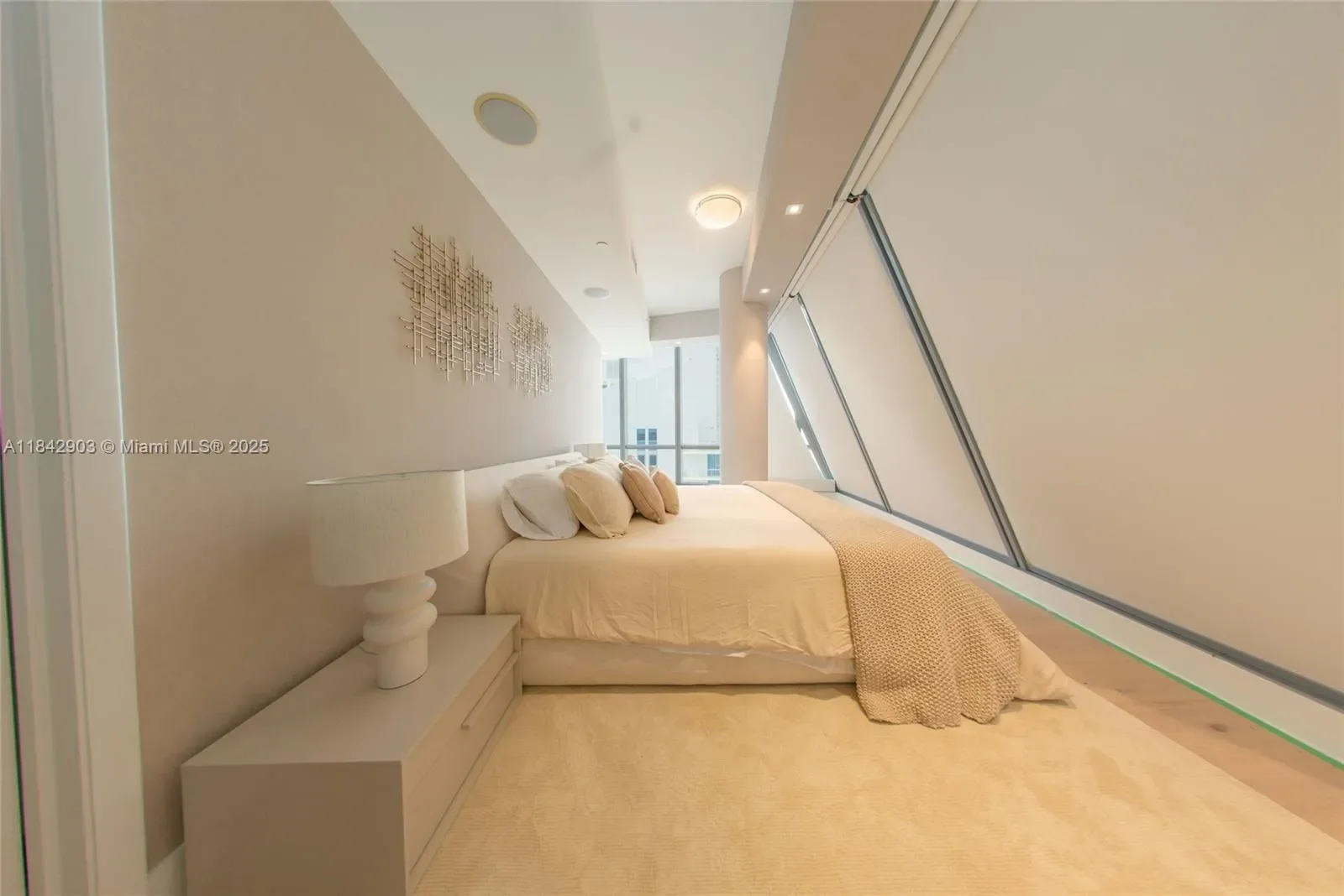17121 Collins Ave 4803, Golden Beach, Florida, United States. - Photo 34