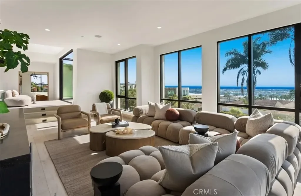 1210 Kings Rd, Newport Beach, California, United States. - Photo 11