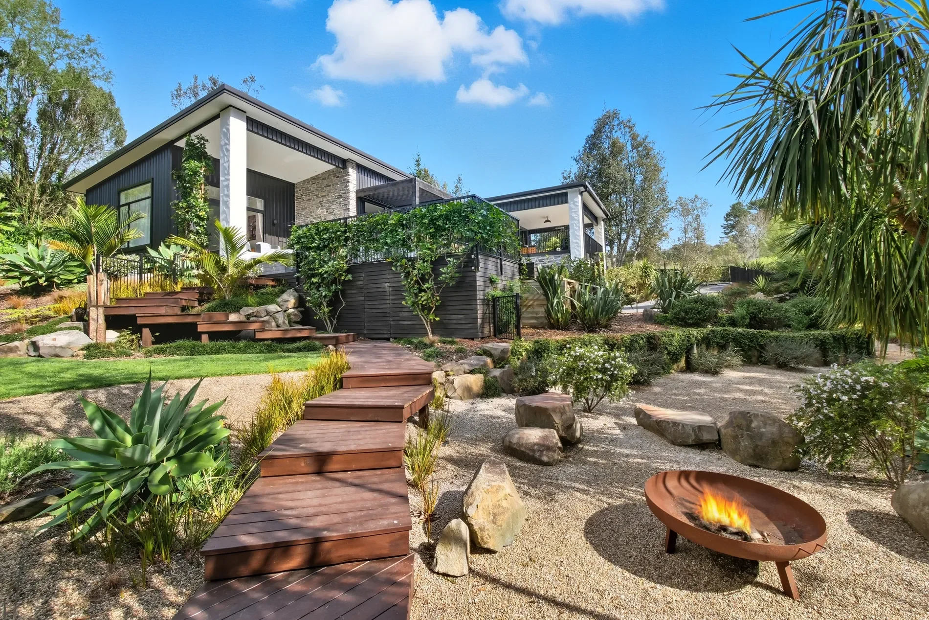 Exterior photo 11