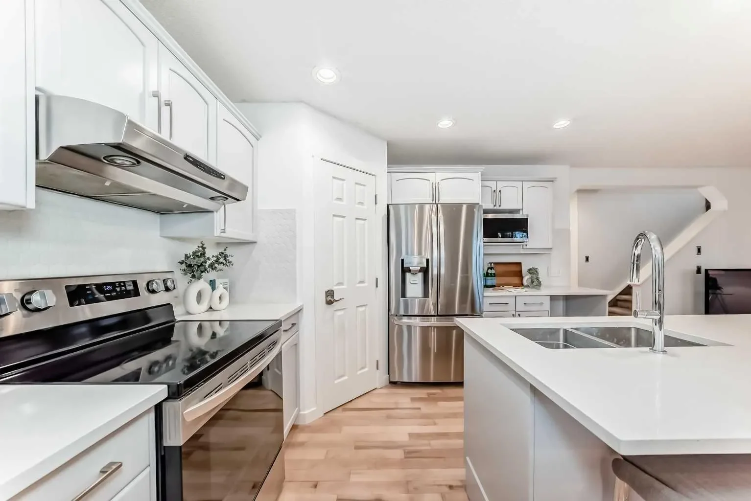 117 Chapalina Close SE, Calgary, Alberta, Canada. - Photo 10