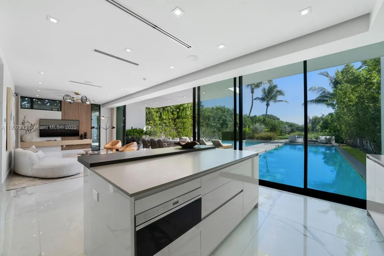 7845 Atlantic Way, Miami Beach, Florida, United States. - Photo 42