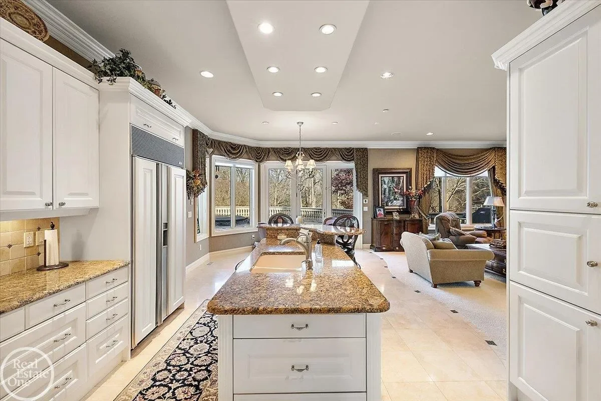 Gallery photo 9