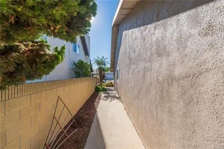 Exterior photo 11