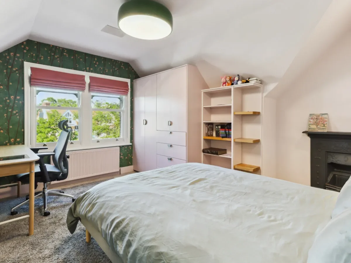 Burbage Road, London, SE24, London, England, United Kingdom. - Photo 22