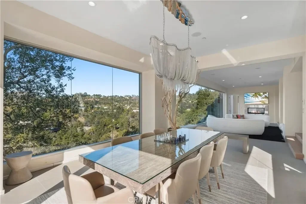 9716 Oak Pass Road, Beverly Hills, California, United States. - Photo 3