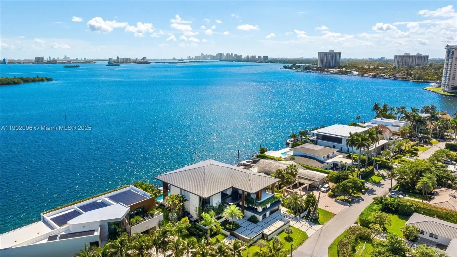 11404 N Bayshore Dr, North Miami Beach, Florida, United States. - Photo 61