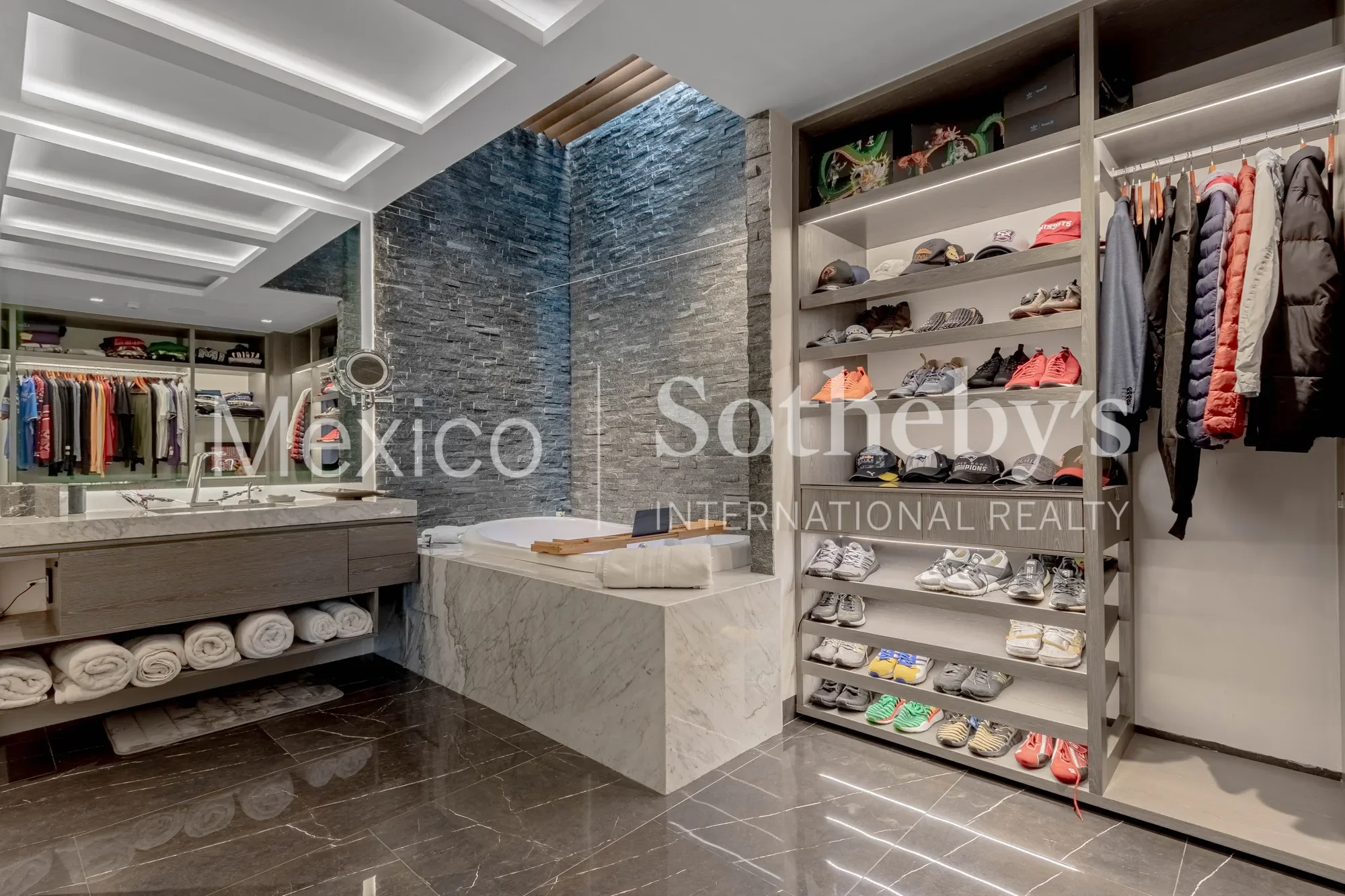 Gallery photo 6
