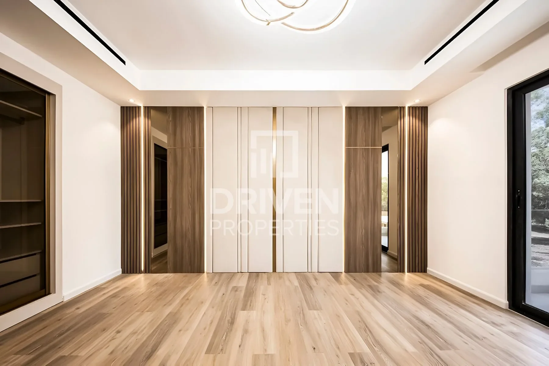 Gallery photo 1
