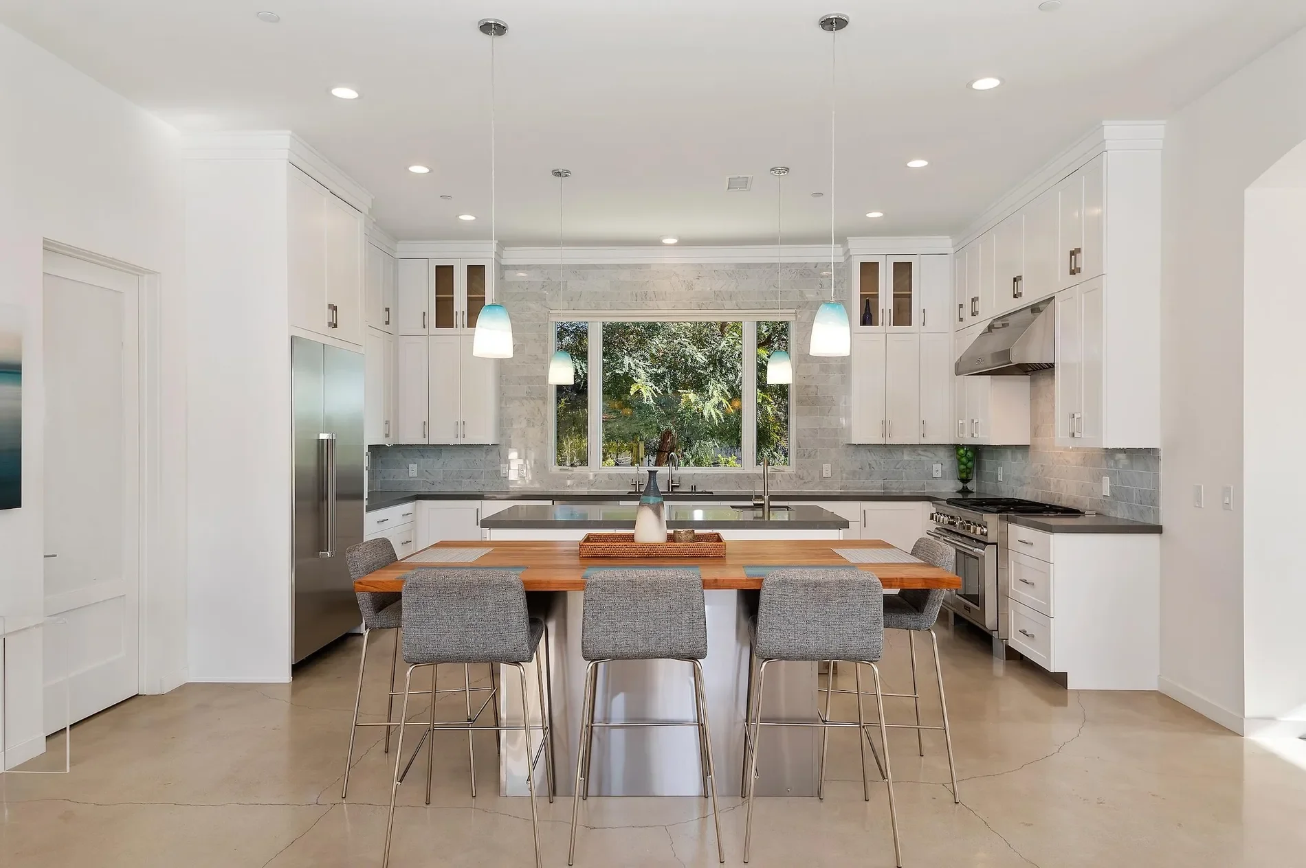 1367 Via Veneto, Santa Barbara, California, United States. - Photo 10