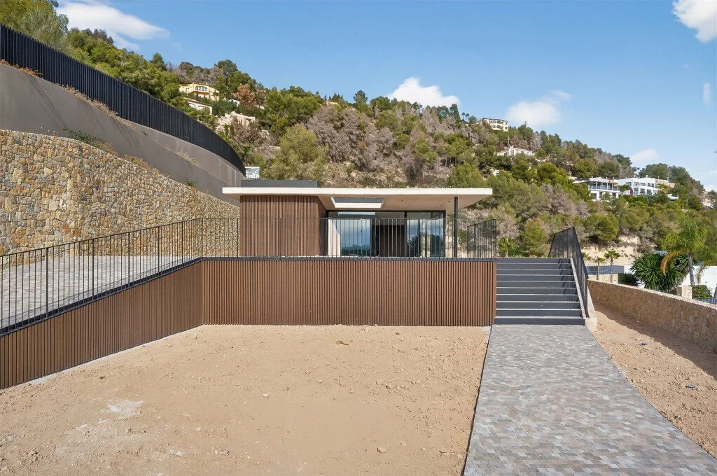 Exterior photo 11