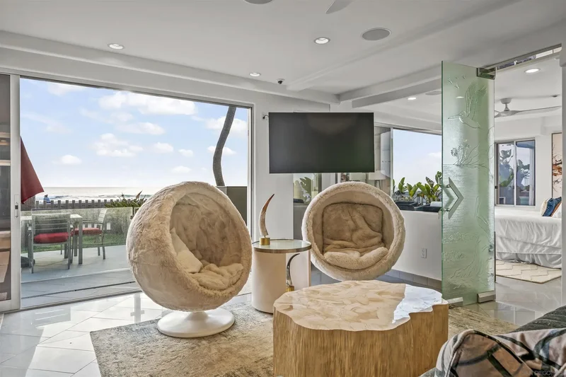 2999 Ocean Front Walk 1, San Diego, California, United States. - Photo 14
